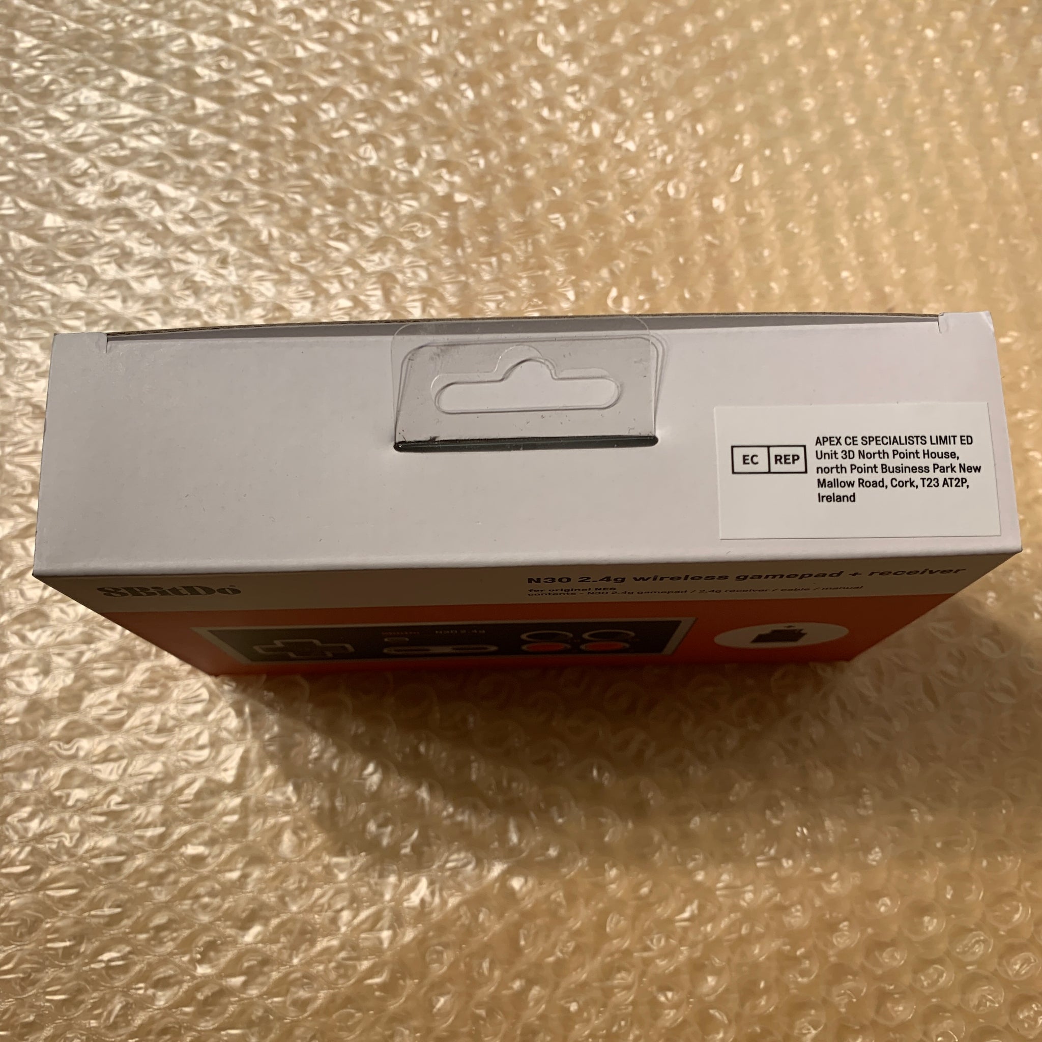 Wireless Famicom Controller NESRGB (V4.1) AV Famicom set with wireless controller and NES adapter ...