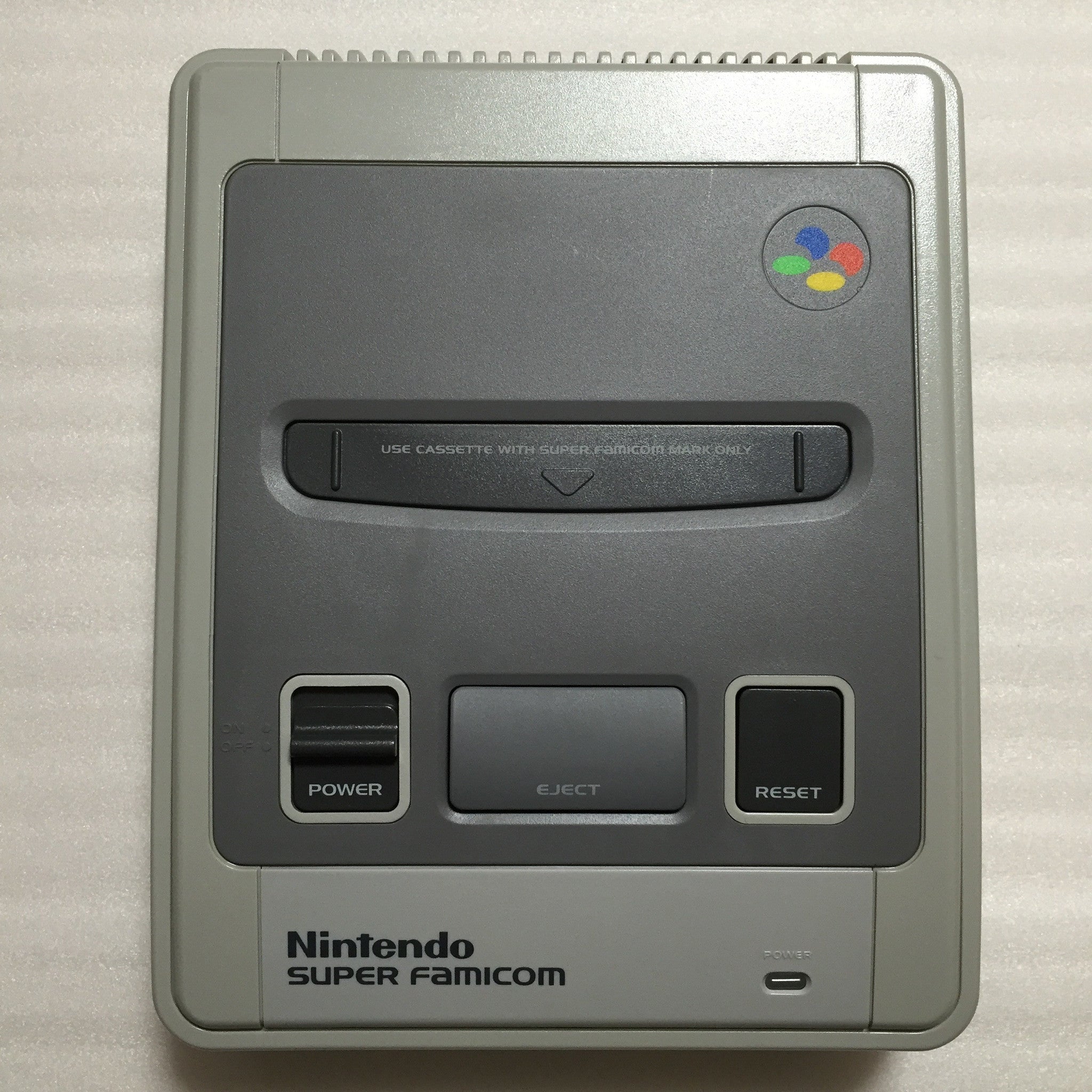 1 CHIP Super Famicom system with 2 games - RetroAsia