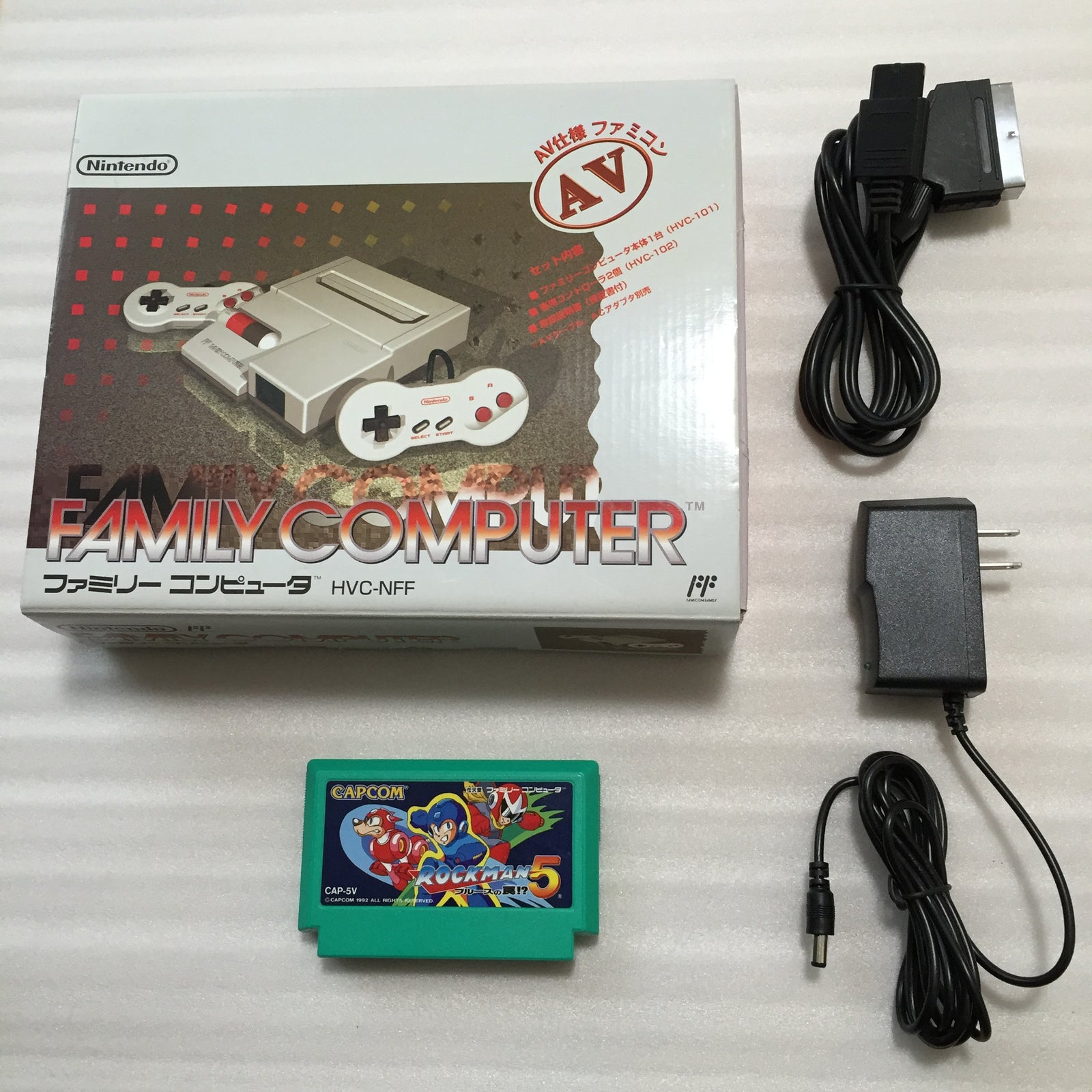 NESRGB Modded AV Famicom - Rockman 5 set
