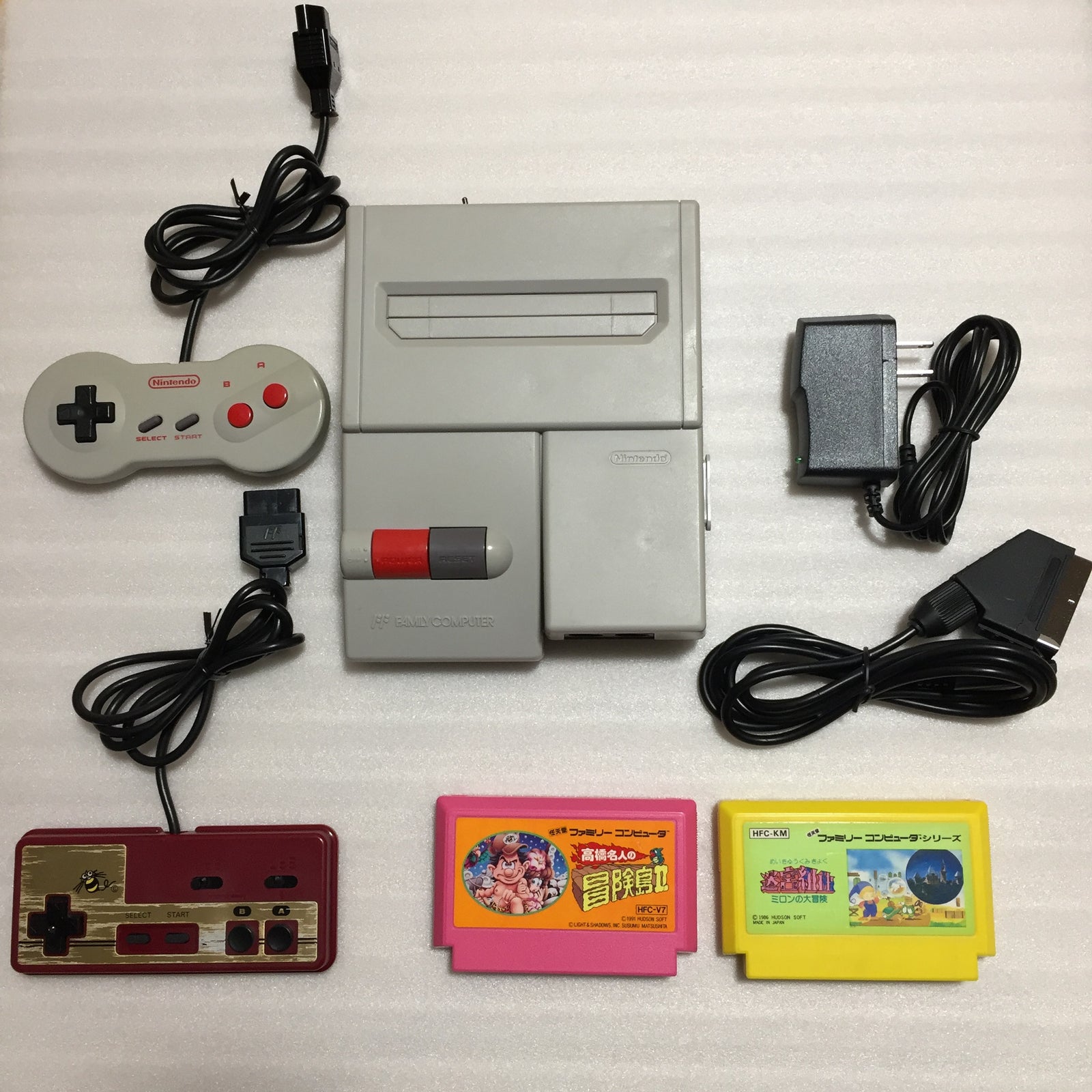 NESRGB Modded AV Famicom - Hudson set