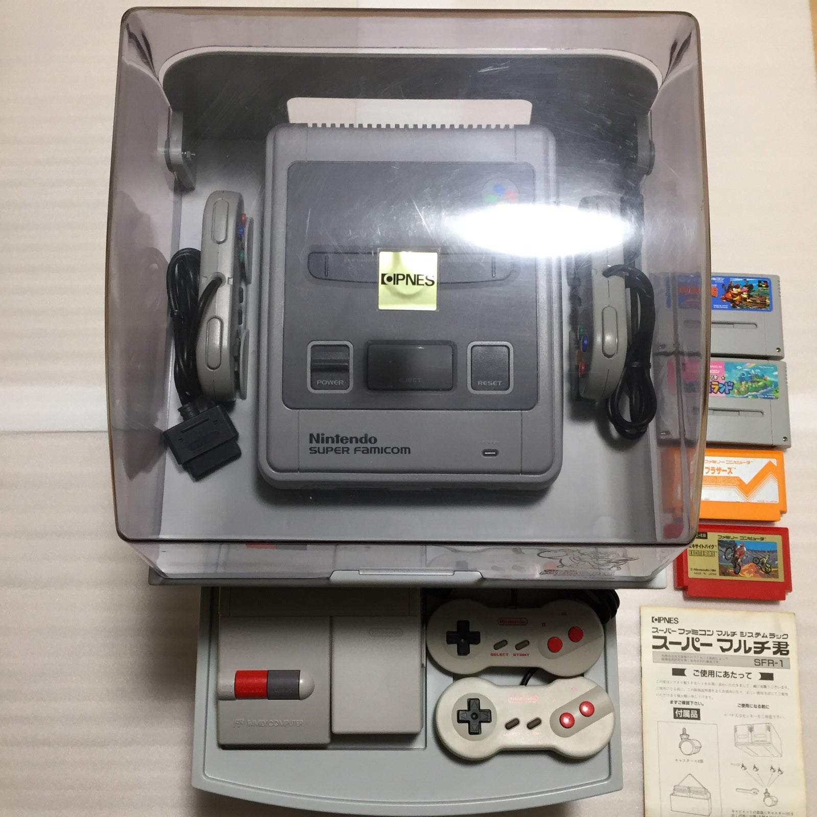 Full RGB set : NESRGB AV Famicom and 1-Chip Super Famicom with station rack