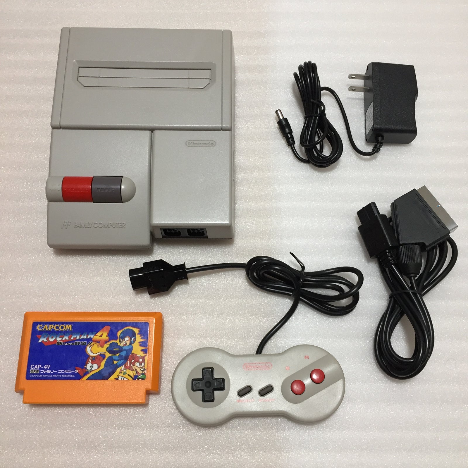 AV Famicom with NESRGB kit - Megaman 4 set