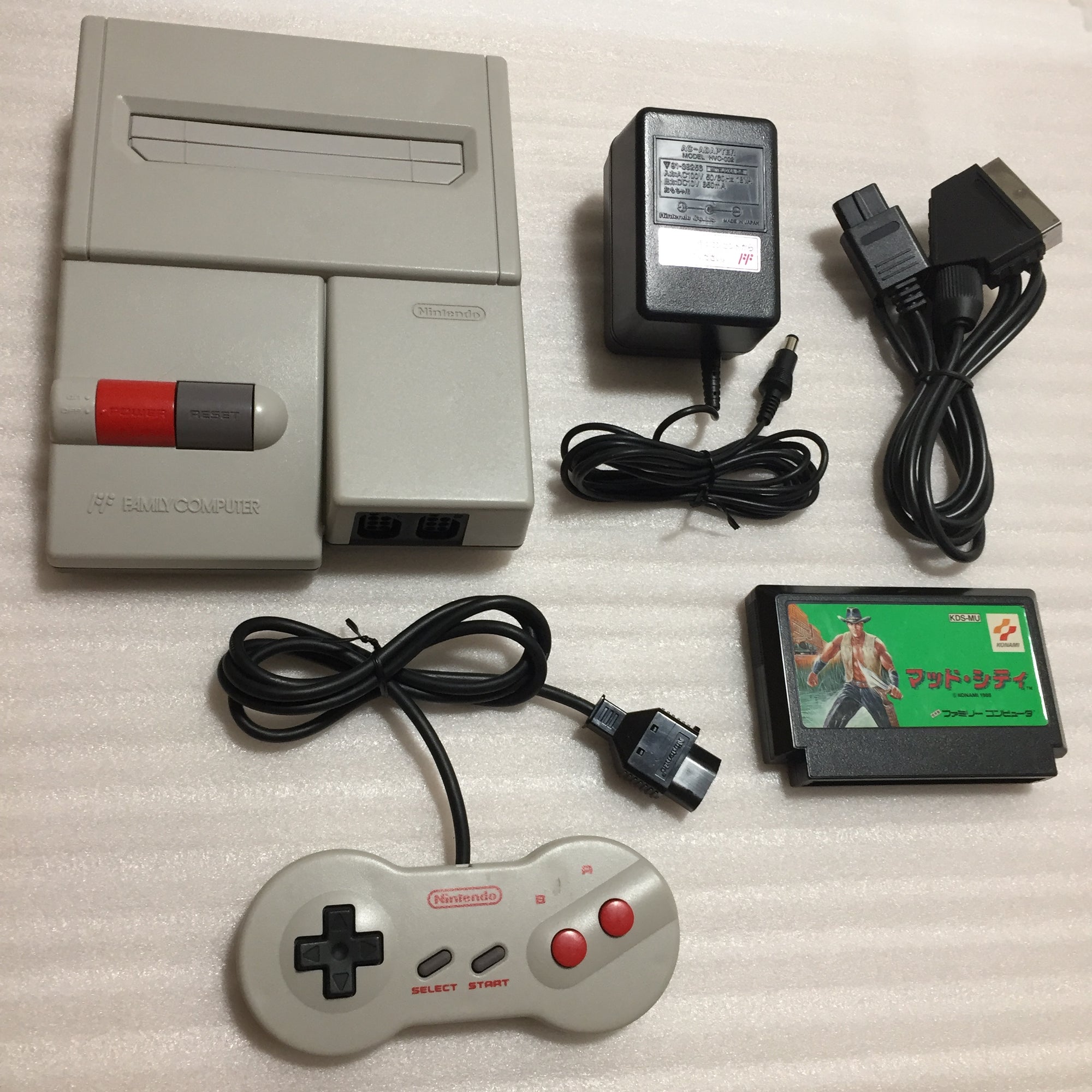 AV Famicom with NESRGB kit - Mad City set