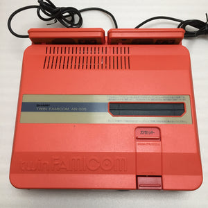 Twin Famicom set (AN-505-RD)