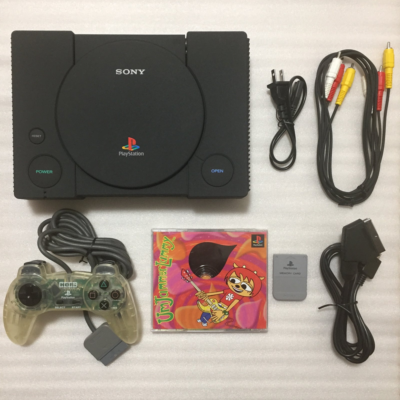 PS1 DTL-H3001 with RGB cable