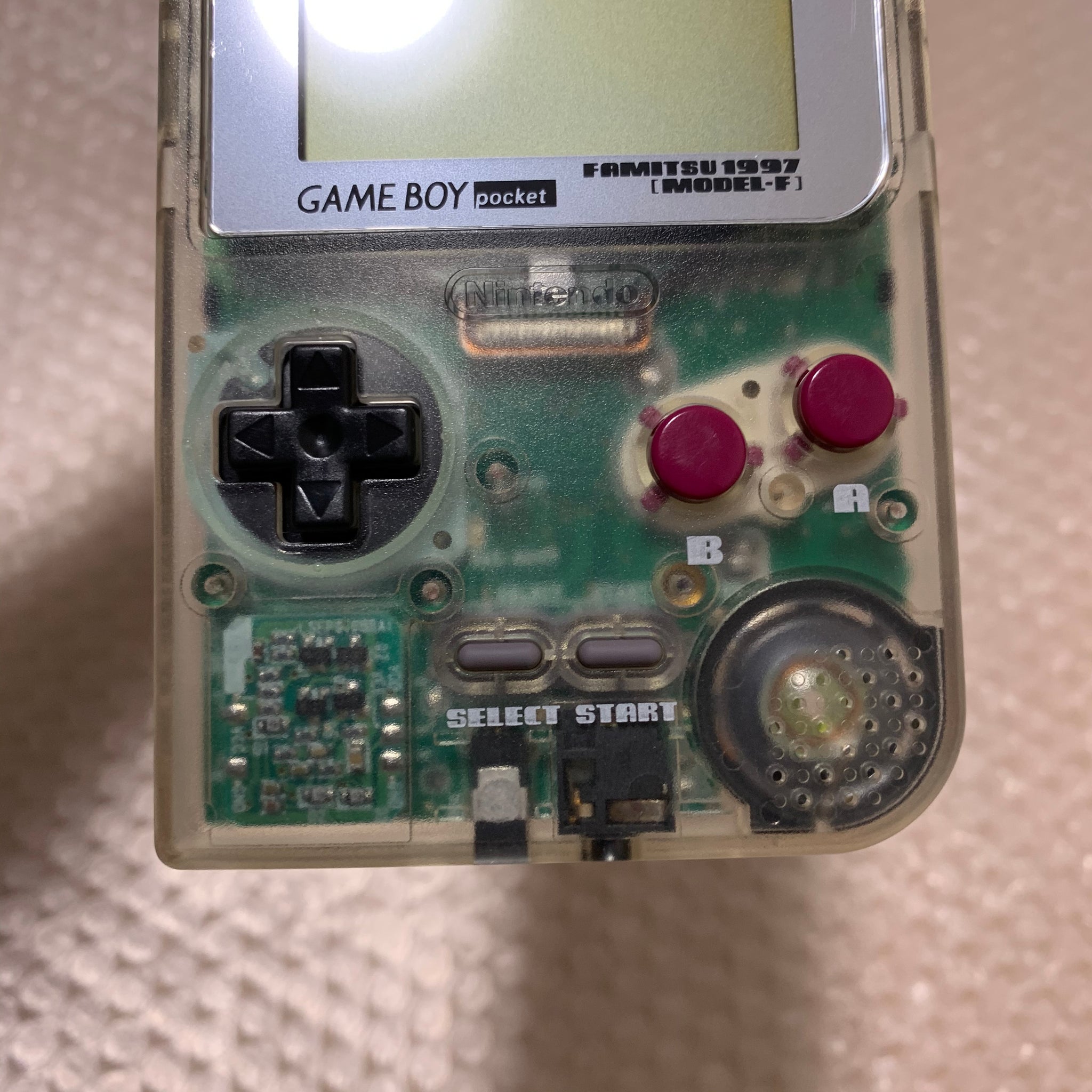 Game Boy Pocket - Famitsu Model-F Edition - RetroAsia