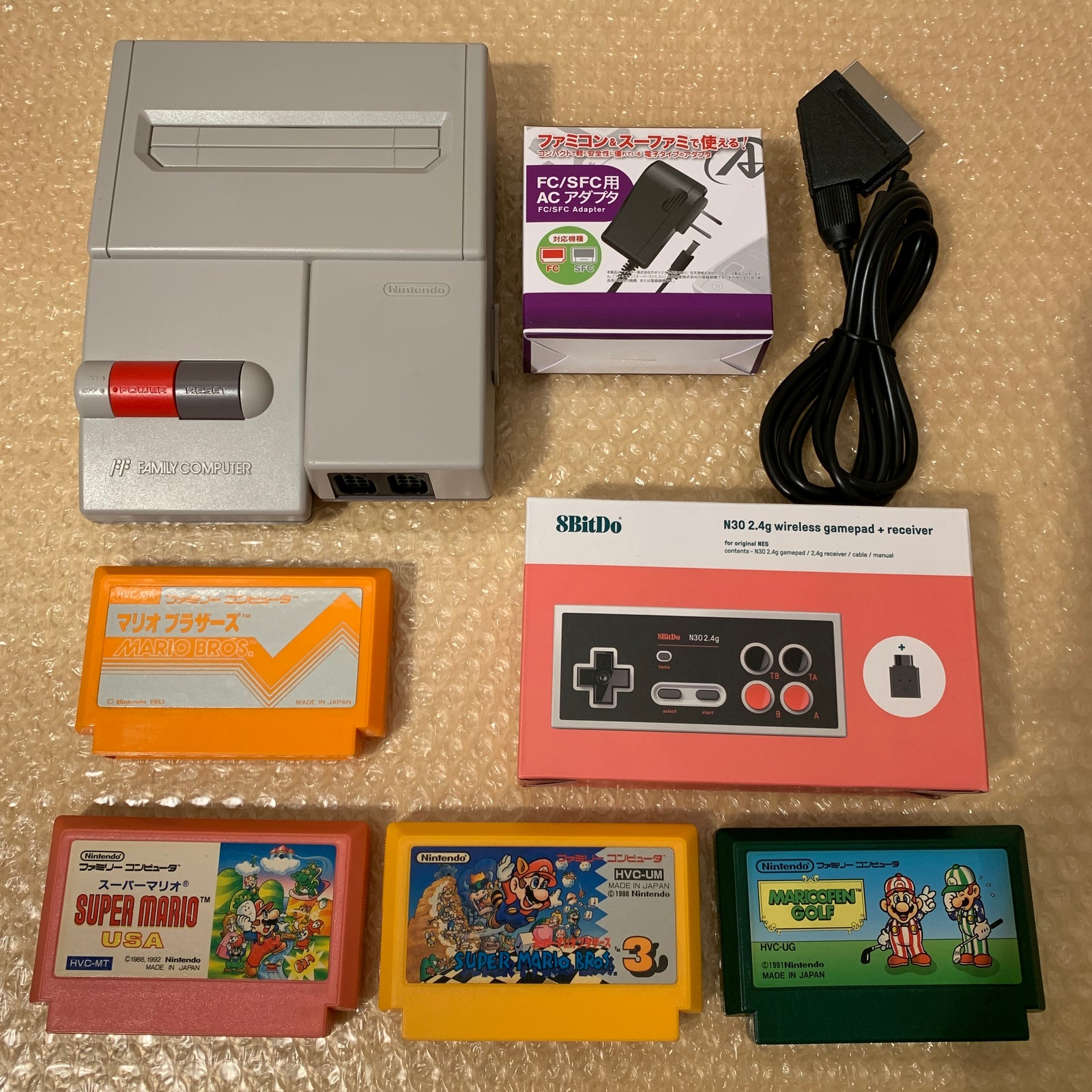 NESRGB (V4) AV Famicom set with wireless controller and NES adapter
